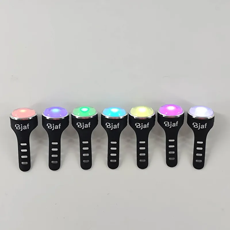Snabb leverans Bjaf - 7i1 Diamant LED Lampa För Hundar