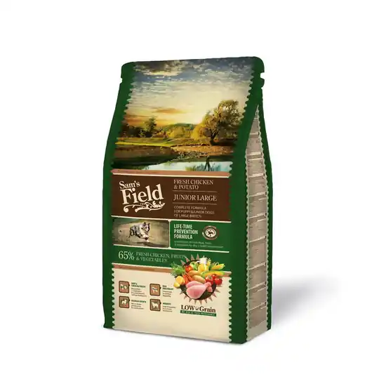Begränsat antal Sam‘s Field Junior Large Chicken & Potato (2,5 kg)