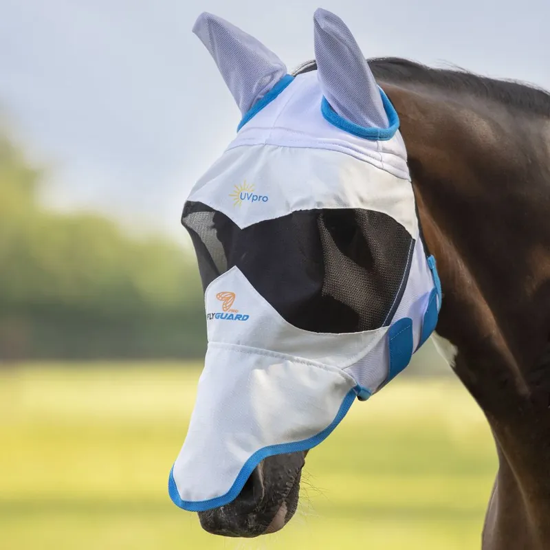 Flughuva Ultra Pro Fly Mask Shires Kampanjpris